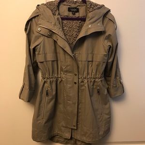 CoffeeShop New York 3/4 sleeve trench